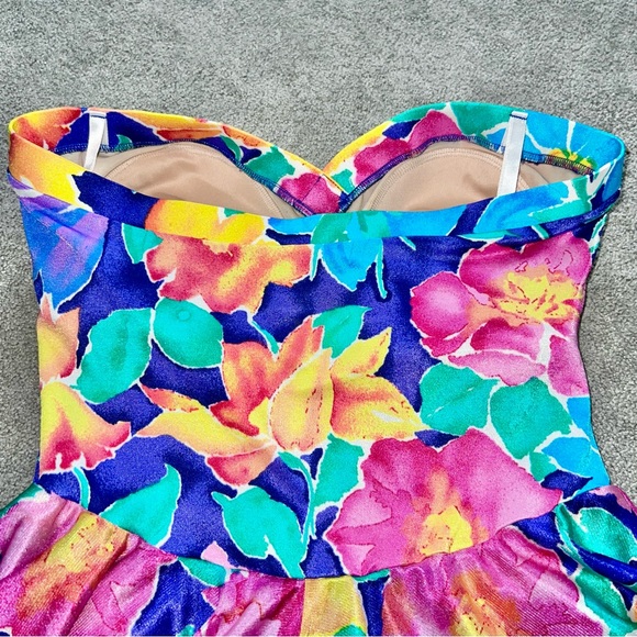 VTG 80’s Vibrant Colorful Floral Print Skirted One Piece Strapless Swimsuit - Picture 7 of 10